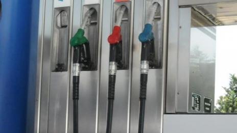 Петролът се срина под 35$ за барел