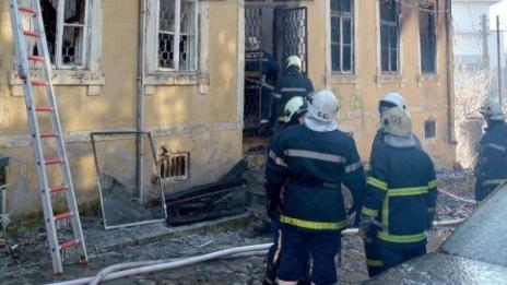 Варненец изгоря при пожар в необитаема къща