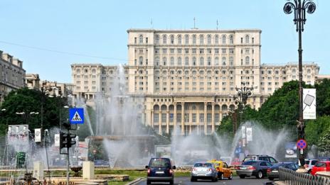 Кметицата на Букурещ отмени свое решение под натиска на протестиращата опозиция
