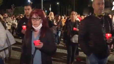 Времето по Великден: Редуваме летните дрехи със зимните якета!