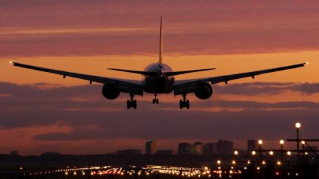 Самолет на Turkish Airlines отклонен за Канада заради сигнал за бомба