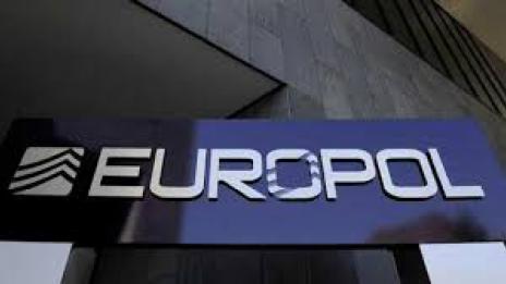 200 офицери от Европол ще дирят терористи  