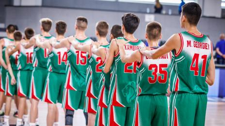 България U16 продължава без грешка към четвъртфиналите