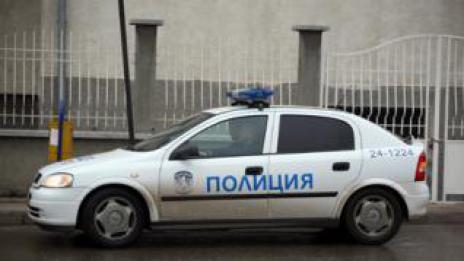 Полицаят, заловен с дрога, я продавал на входа на районното