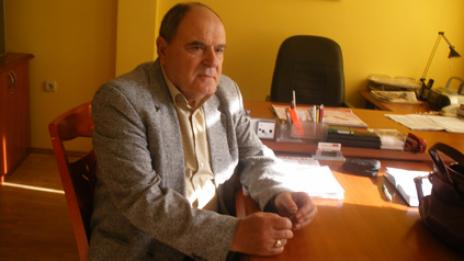 Освободиха шефа на „Обреди“