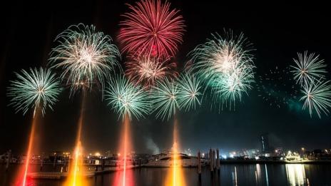 Близо 3500 нашенци празнуват на екзотичен остров