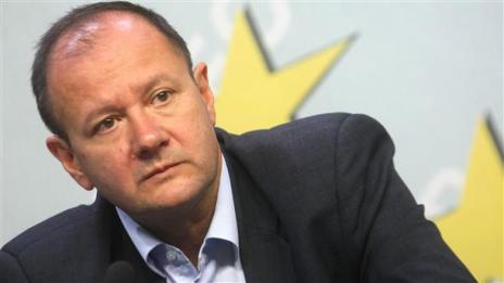 Здравето се превърна просто в стока, констатира Миков