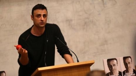 Димитър Бербатов сложи край на футболната си кариера