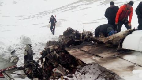 3 души загинаха в самолетна катастрофа в австрийските Алпи