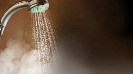 Топлата вода крие редица опасности