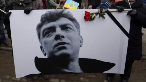 Русия проверява три версии за убийството на Немцов