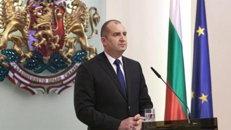 Румен Радев поздрави Володимир Зеленски за победата му на изборите в Украйна
