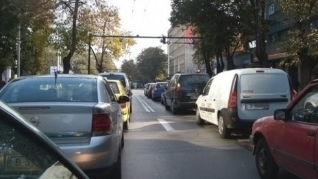 Наводнени подлези и задръствания във Варна