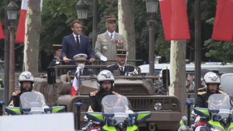 Военен парад във Франция за националния празник на страната