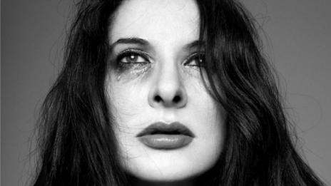 Марина Абрамович: Да легнеш гола пред всички