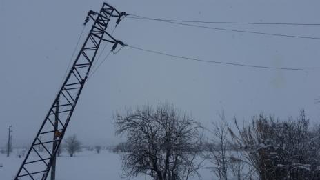 Мездренски села заплашват с протест заради проблеми с тока