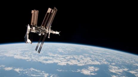 Късо съединение извади от строя канал на МКС