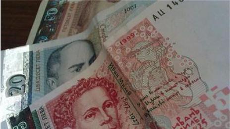 100 работещи издържат 83-ма пенсионери