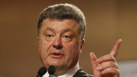 Порошенко не изключва възможността да обяви военно положение в Украйна