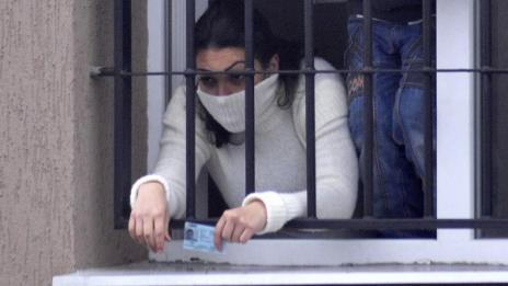 Законови поправки ограничават правата на бежанците