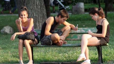 170 000 млади нито работят, нито учат – в сивия сектор ли са?