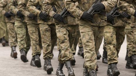 Заради имигранти Чехия праща войници на границата