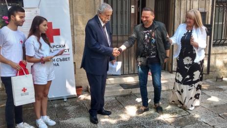 Музикант е дарил над 50 пъти кръв във Варна