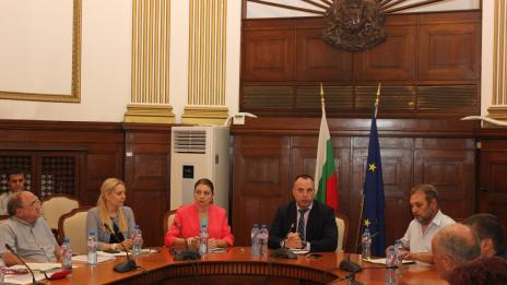 Министър Порожанов се срещна с животновъдния бранш
