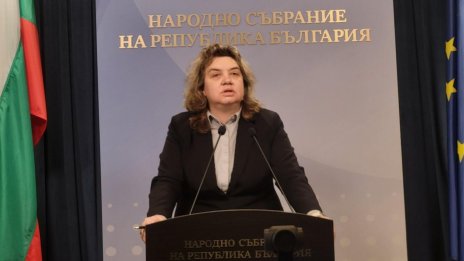 Киселова отговори на МЕЧ: Имаха толеранса от моя страна да запазят групата си