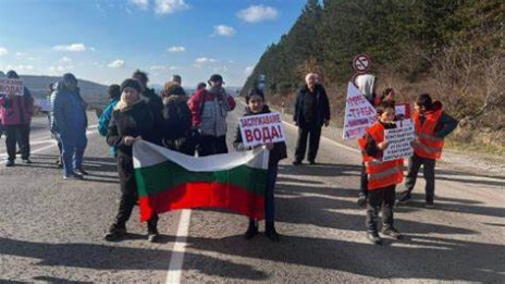 Жители на Омуртаг ще блокират главния път София-Варна