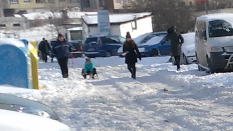 Варненци излязоха по улиците с шейни