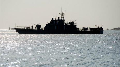 Ирански боен кораб се разби в каспийско пристанище