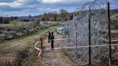 Оградата по границата с Турция готова до броени дни