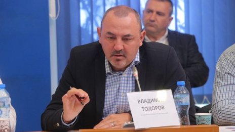 Съвет: До края на март не бързайте да сменяте зимните гуми