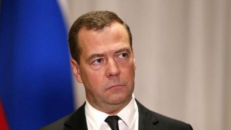 След новогодишния махмурлук: Ще помолят Медведев да напусне  