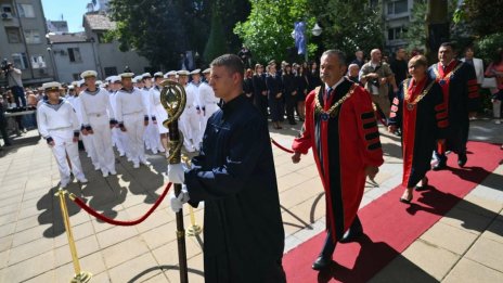 Близо 1750 първокурсници започнаха обучение в МУ&ndash;Варна