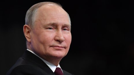 52% от българите с положително отношение към САЩ, 48% - към Русия
