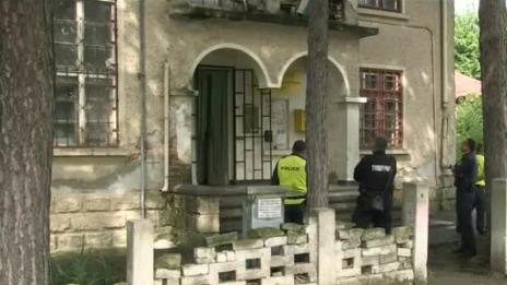 Неизвестни ограбиха клона на поща в село Иваново край Русе