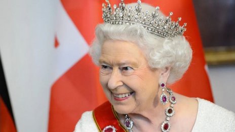 Елизабет ІІ отбелязва 70 години от възкачването си на престола
