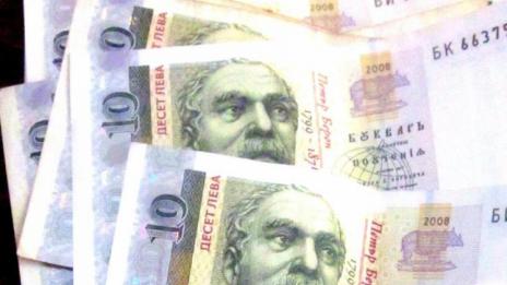 Пиян варненец опита да подкупи полицай