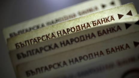 Ало сценарий: Пенсионери си купиха двигатели за косачки