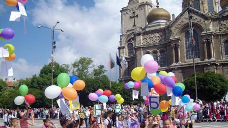 Празнично шествие и ветроходна регата за 24 май във Варна