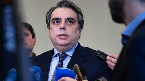 Асен Василев загуби делото, което заведе срещу Тошко Йорданов 
