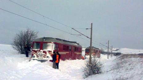 Спират няколко пътнически влака в Североизточна България