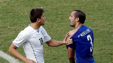 Уругвай ухапа Италия с 1:0 на Мондиала