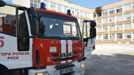 Пожар горя в гимназията по изобразително изкуство в Русе