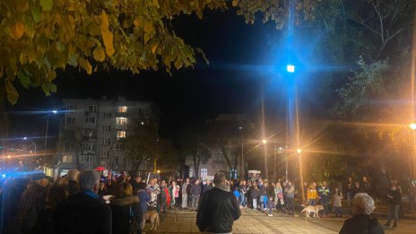 2 партии организираха протест срещу хартиените бюлетини във Варна