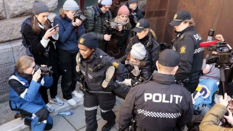 Арестуваха Грета Тунберг в Норвегия (ВИДЕО)