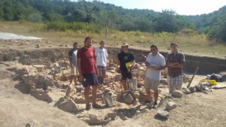 Проучват древна грънчарска работилница  край Суворово