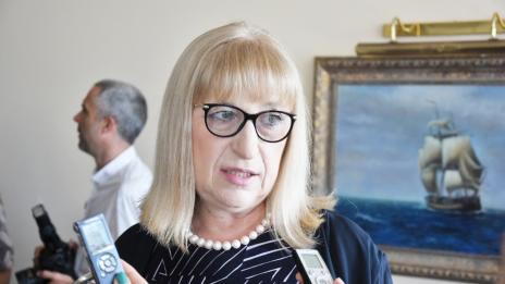 Цецка Цачева: Готвят се промени за разтоварване на съдилищата